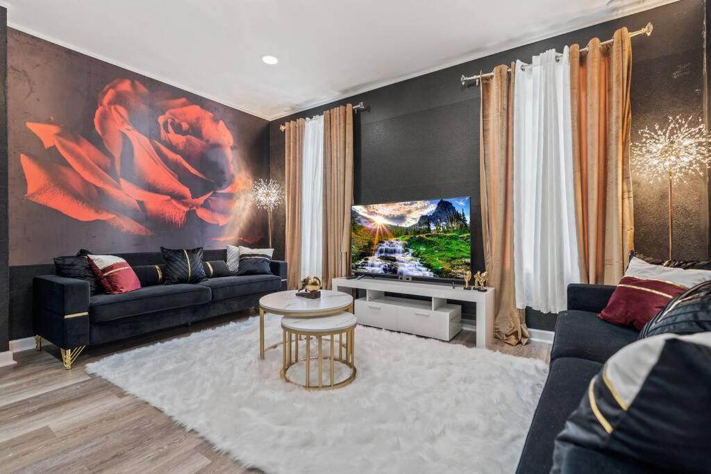 Gold Rush Apartment